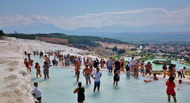 Massenvergnügen in Pamukkale