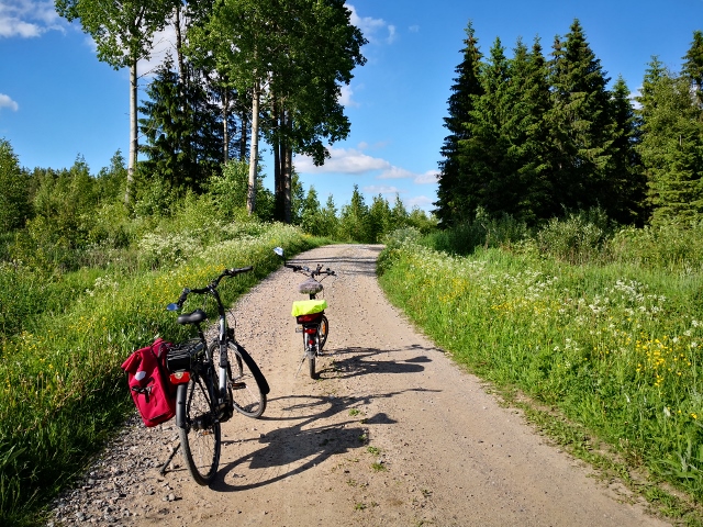 Wir fahren durch wunderschöne Landschaft